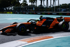 Norris lidera dobradinha da McLaren na Sprint de Miami