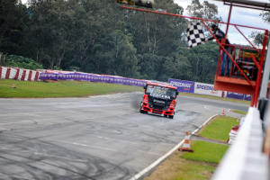 Diego Colett vence a Fórmula Truck em Guaporé e Túlio Bendo é o novo líder