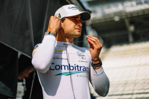 Caio Collet larga em décimo em sua primeira participação na Indy500