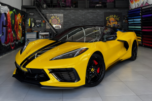 Evento no Golden Square reúne carros personalizados e comunidade automotiva do ABC