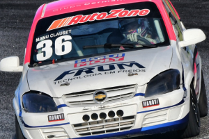 Manu Clauset segue em ação em Interlagos e defende liderança na STR Sitdrive