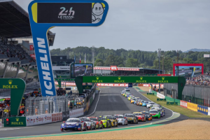 Pietro Fantin vence a corrida 2 da Porsche Cup Brasil C6 Bank em Le Mans