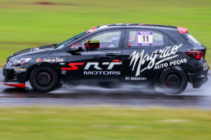 Chuva marca primeiro dia do Endurance da Turismo 1.4 Brasil em Tarumã
