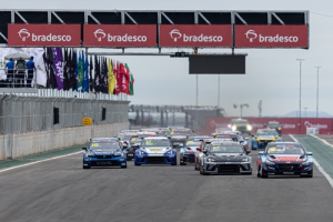 Leonel Pernía e Erick Schotten vencem na Bradesco TCR Brasil em Cuiabá